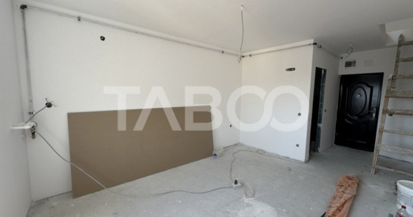 Apartament 2 camere la mansarda 44 mpu predare la cheie Bros