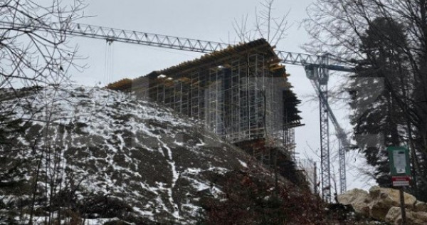 Teren unic, exclusivist 4000 mp, in inima muntilor, Sinaia