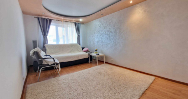 Apartament 3 camere, situat în Târgu Jiu, Str 9 Mai