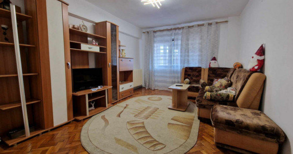 Închiriere apartament 2 camere, Str.Unirii (Ultracentral)