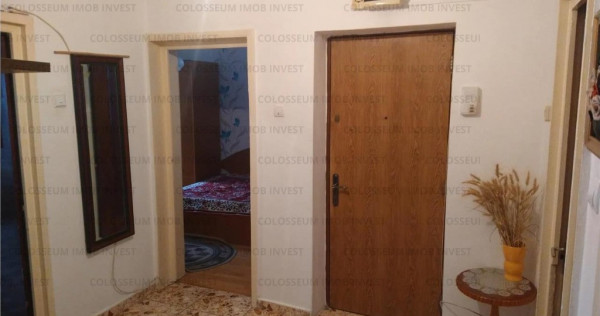 Apartament 3 camere, decomandat - zona Racadau