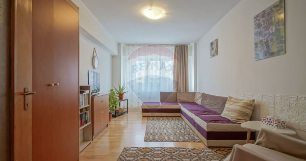 Apartament cu 4 camere de vânzare în zona Racadau, la p...