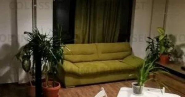 Apartament cu 2 camere, decomandat - zona Noua