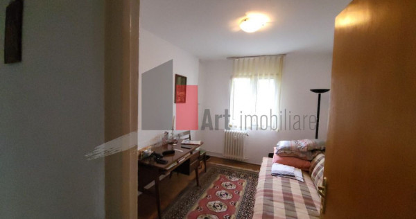 Apartament 4 camere Titan