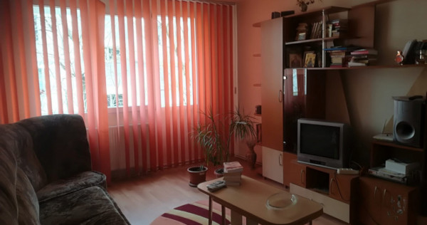 Apartament 3 camere, decomandat/ Secuilor/Brancoveanu/centra