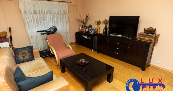 ID 4217 Apartament 4 camere-Str VICTORIEI