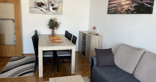 Apartament 3 camere decomandat etaj intermediar zona Grivite