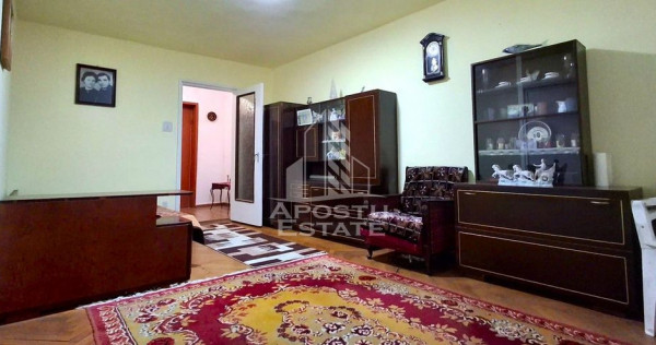 Apartament 2 camere semidecomandat, Gradiste