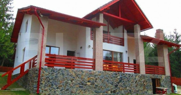 Cabana de vanzare, 8 camere,teren 1500 mp, zona Colibița-Ma