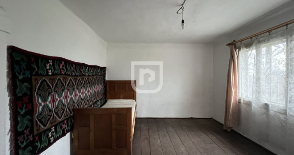 De vanzare casa, atelier fierarie, 4 anexe - 2507 mp in M...