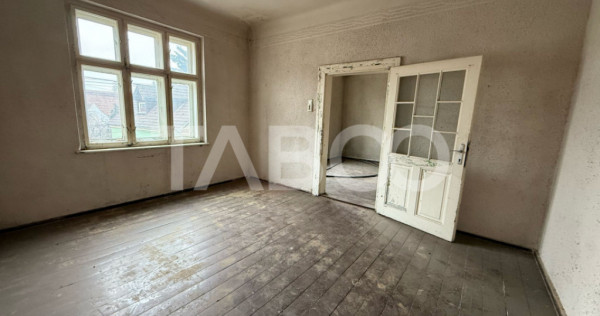 De vanzare 3 apartamente la casa 132 mpu si curte 966 mp zon