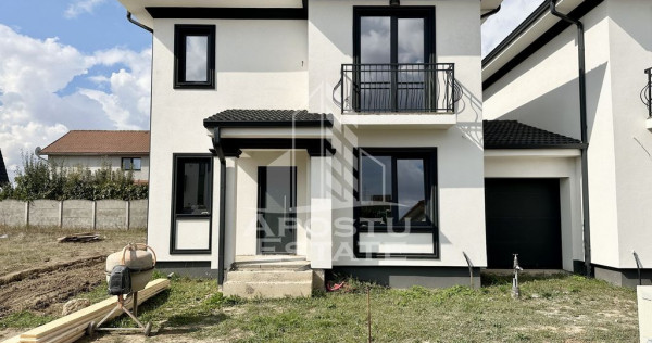 Jumatate de duplex cu 5 camere despartit prin garaj, 131 ...