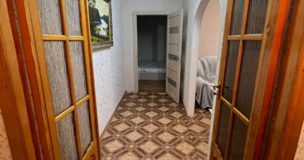 De inchiriat 2 camere in zona Zizin