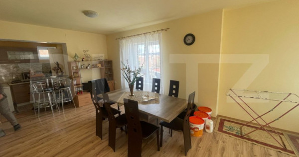 Casa cu 2 camere, 91 mp, teren 3.400 mp, zona comuna Apa