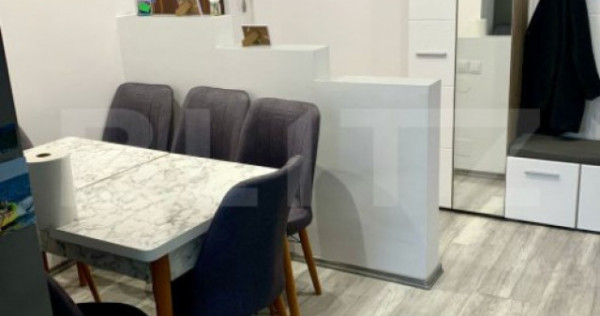 Apartament de vanzare cu 2 camere, 53 mp, zona Unirii