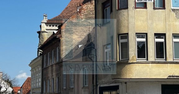 Apartament 3 camere, 94 mp utili-zona CentruI Istoric
