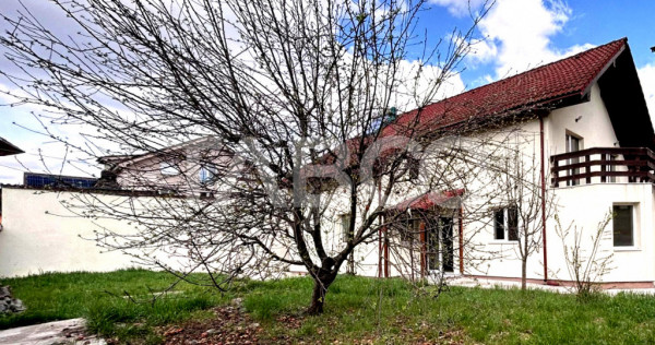 Spatiu de birouri de vanzare cu 6 camere 160 mpu Calea Dumbr