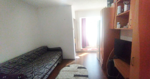 *NOU* Garsoniera zona Nicolina