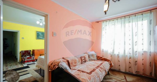 Apartament 2 camere de v&acirc;nzare &ndash; Str. Aluminei