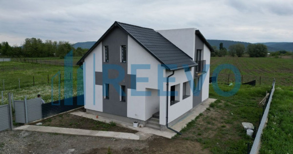 Casă/Vilă de vânzare Sat Siretu, Com. Letea Veche, Bacău