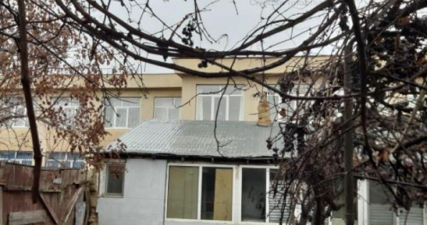 Teren 280mp Casa batraneasca zona Dorobanti - C.Galati