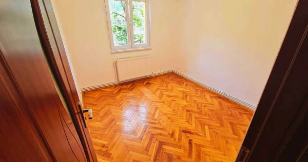 Apartament 2 camere,semidecomandat - zona Onix