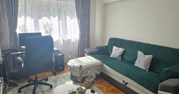 Vand apartament cu 2 camere decomandat, Deva, Eminescu (Profi), et 1