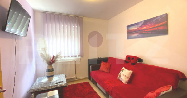 Apartament de vanzare, cu 3 camere, 48 mp, zona cetate