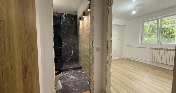 #536;oseaua Stefan cel Mare-2 camere, etaj 4, renovat, totul