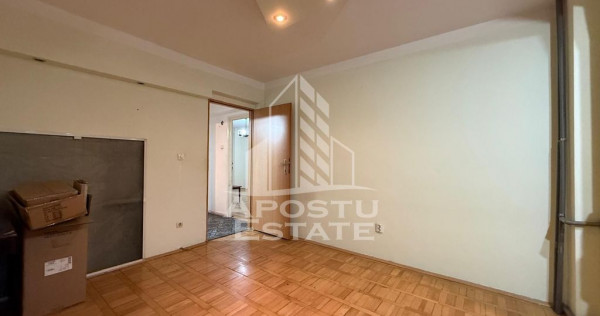 Apartament 3 camere, ultracentral, etaj intermediar – P...