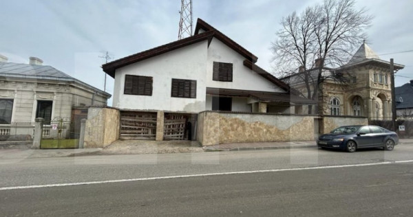 Casă spațioasă cu potențial imens &ndash; &icirc;n inima orașulu