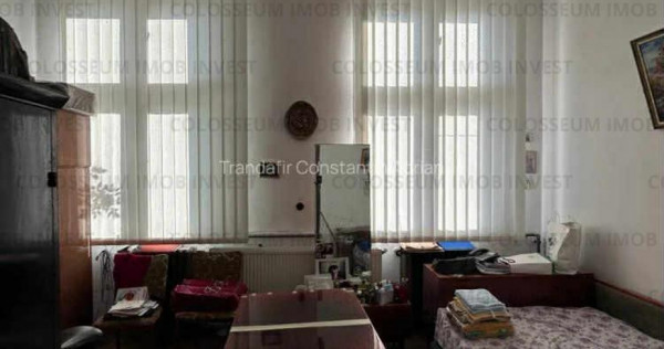 Apartament 4 camere, decomandat - zona Centru Istoric