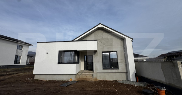 Casă individuală la cheie, 4 camere, zona Cetate - Valea P