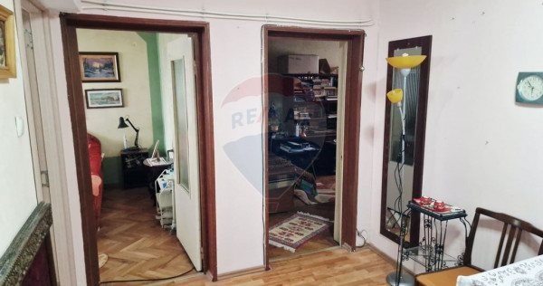 Apartament cu 2 camere de vânzare în zona Maratei