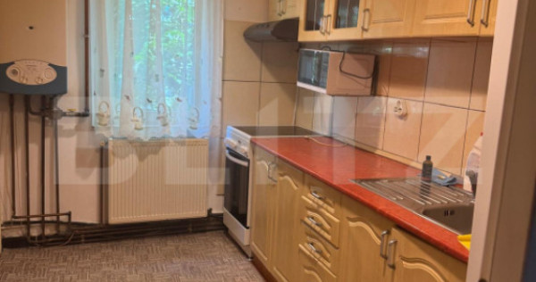 Apartament &ndash; 3 camere, 96 mp, Micro 16