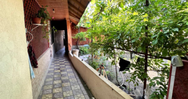 Casă spațioasă &icirc;n Ovidiu