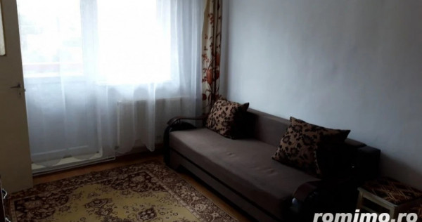 1 camera in zona Dacia