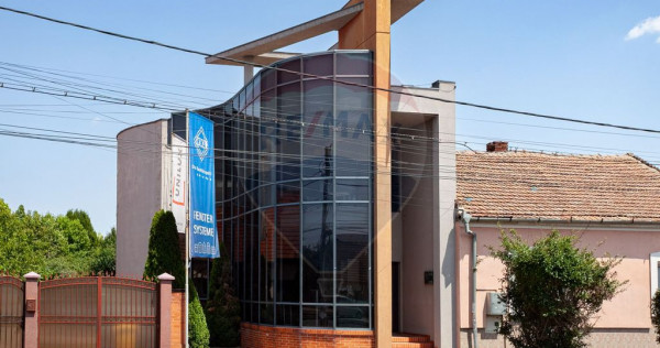 Clădire de birouri Micalaca pe principală, vad si vizib...