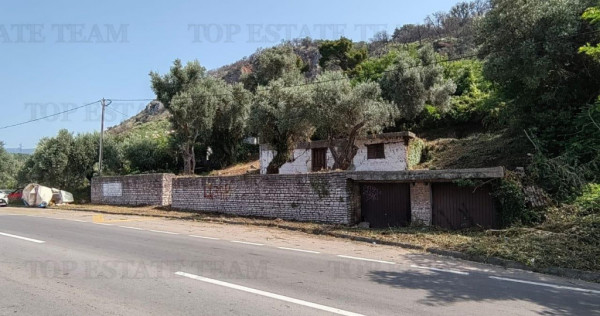 Teren de in Bar Muntenegru