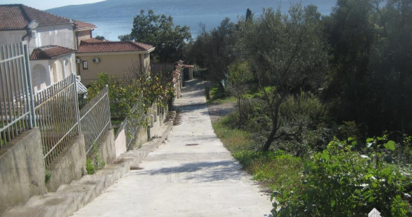 Teren de in Herceg-Novi Muntenegru