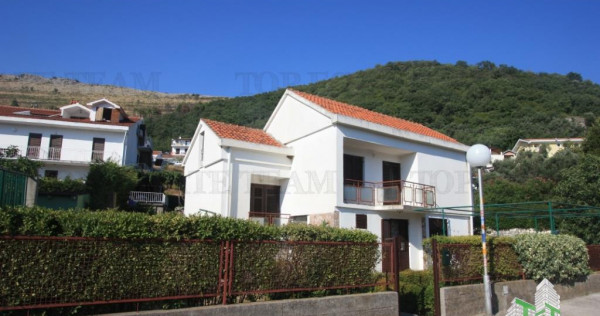 Casa de in Budva Muntenegru