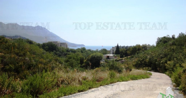 Teren de in Budva Muntenegru