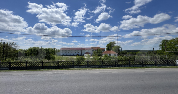 Fabrică de confecții textile activă, 1.600 mp, 11.720 mp