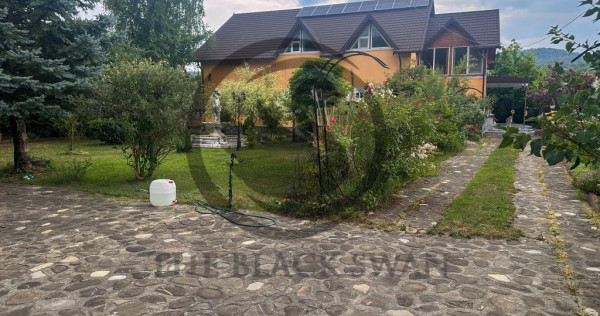 Casa / Vila cu 7 camere de vanzare I Poiana Campina I Com...