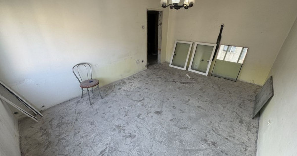 Apartament 3 camere zona Cet