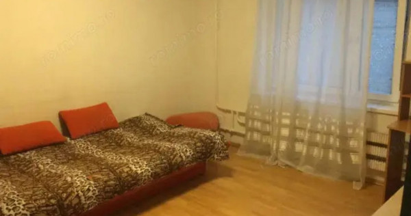 1 camera in zona Soarelui