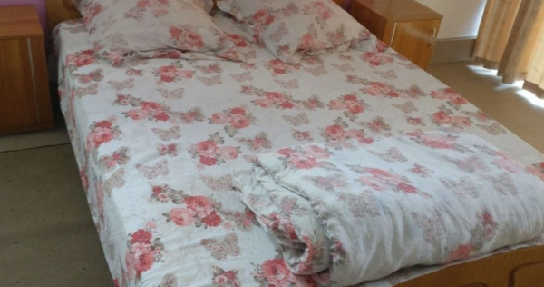 1 camera in zona Blascovici