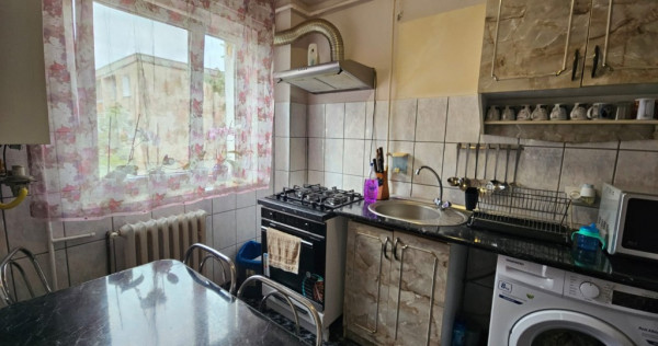 Apartament 2 camere, decomandat