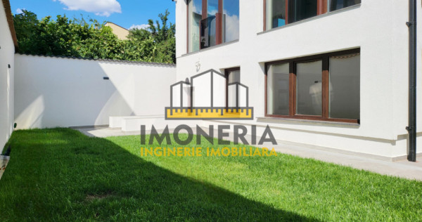 Vila singulara 5-6 cam-comision 0%- 600m Auchan Titan - 250m