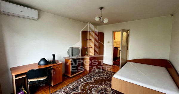 Apartament o camera, etaj 4, bloc anvelopat, Complexul St...